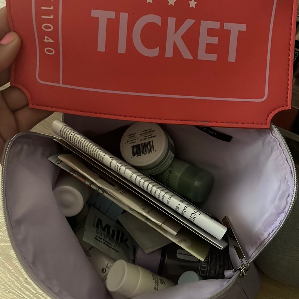MYSTERY BAG OF SAMPLES
